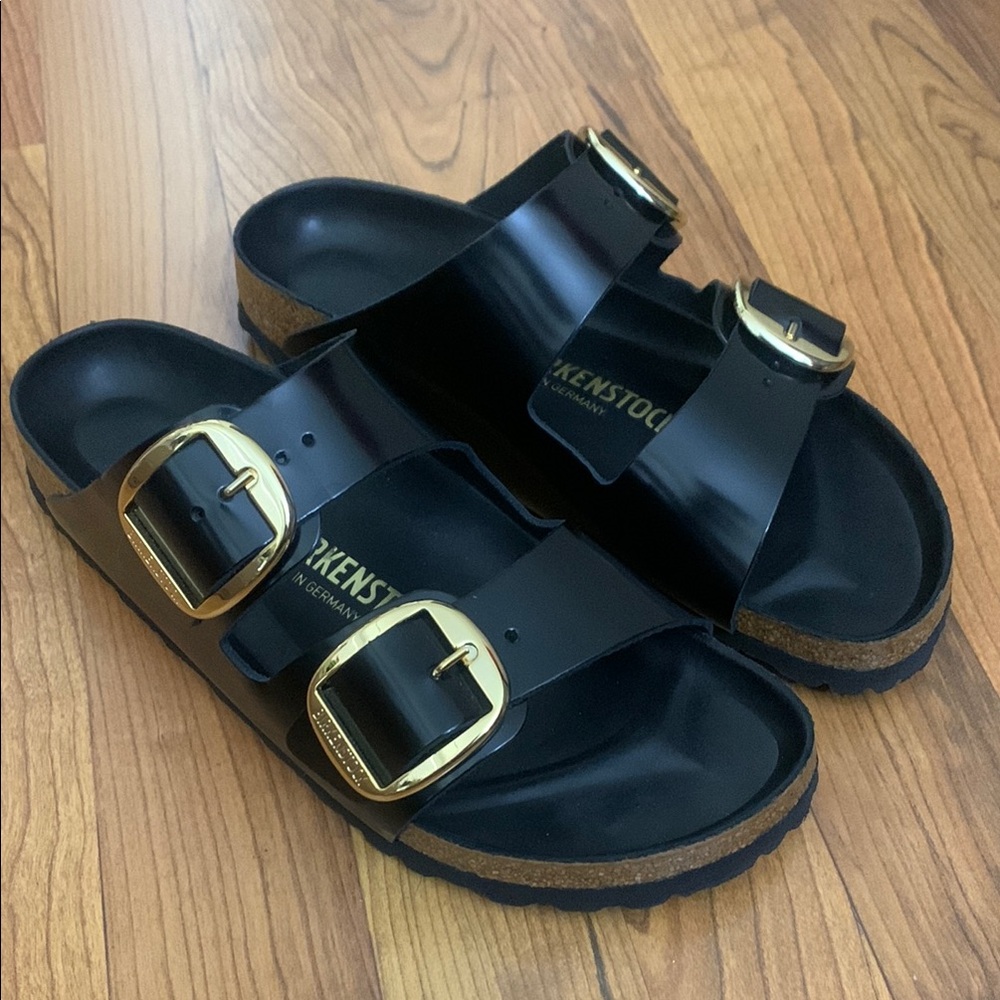 ⬇️PRICE DROP!⬇️ Birkenstock Big Buckle High Shine Arizona • Size 40 ~ 9/9.5